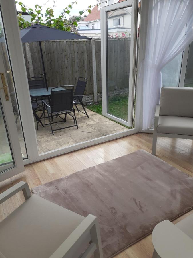 Plum Tree Cottage, Kinmel Bay 外观 照片